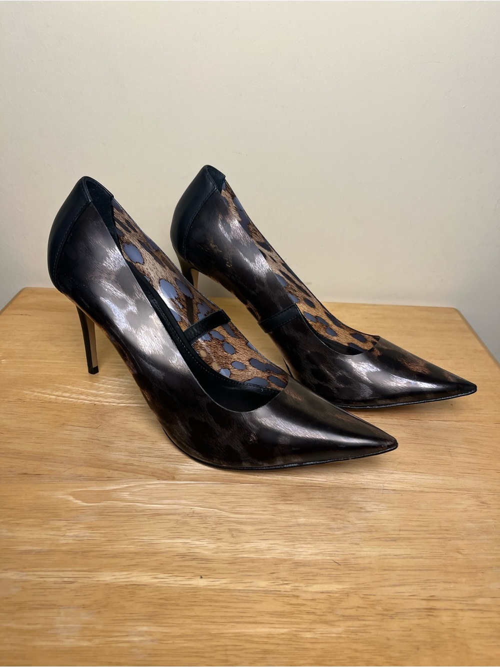 Vince Camuto Anessta Clear Leopard Print Pumps Stiletto Heels Women’s Size 10